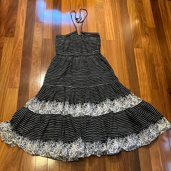 GAP Dresses & Skirts - Black Floral Stripe Peasant Dress from Gap with Full Skirt